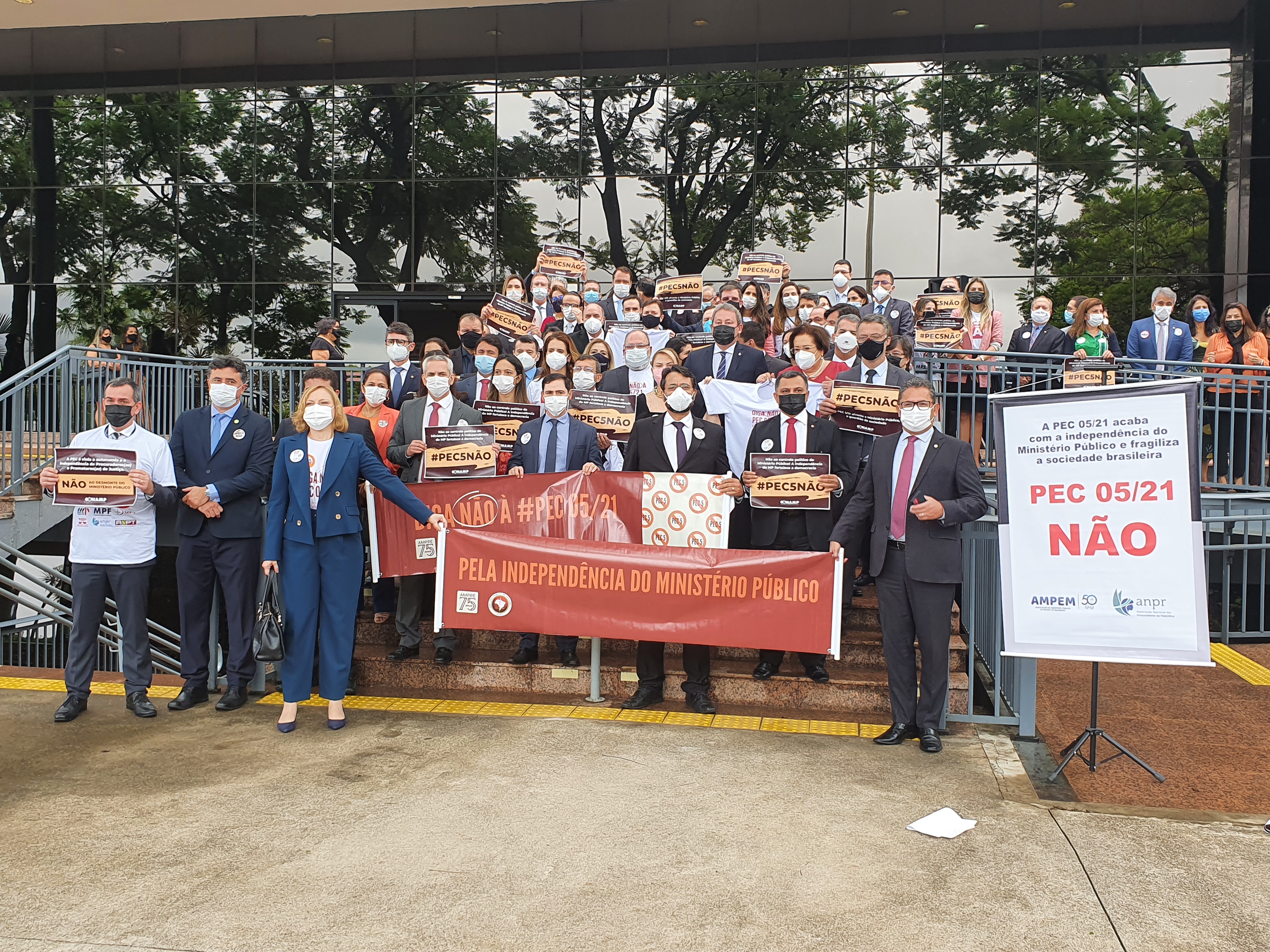 Ato nacional contra PEC 05/21 é realizado em Brasília