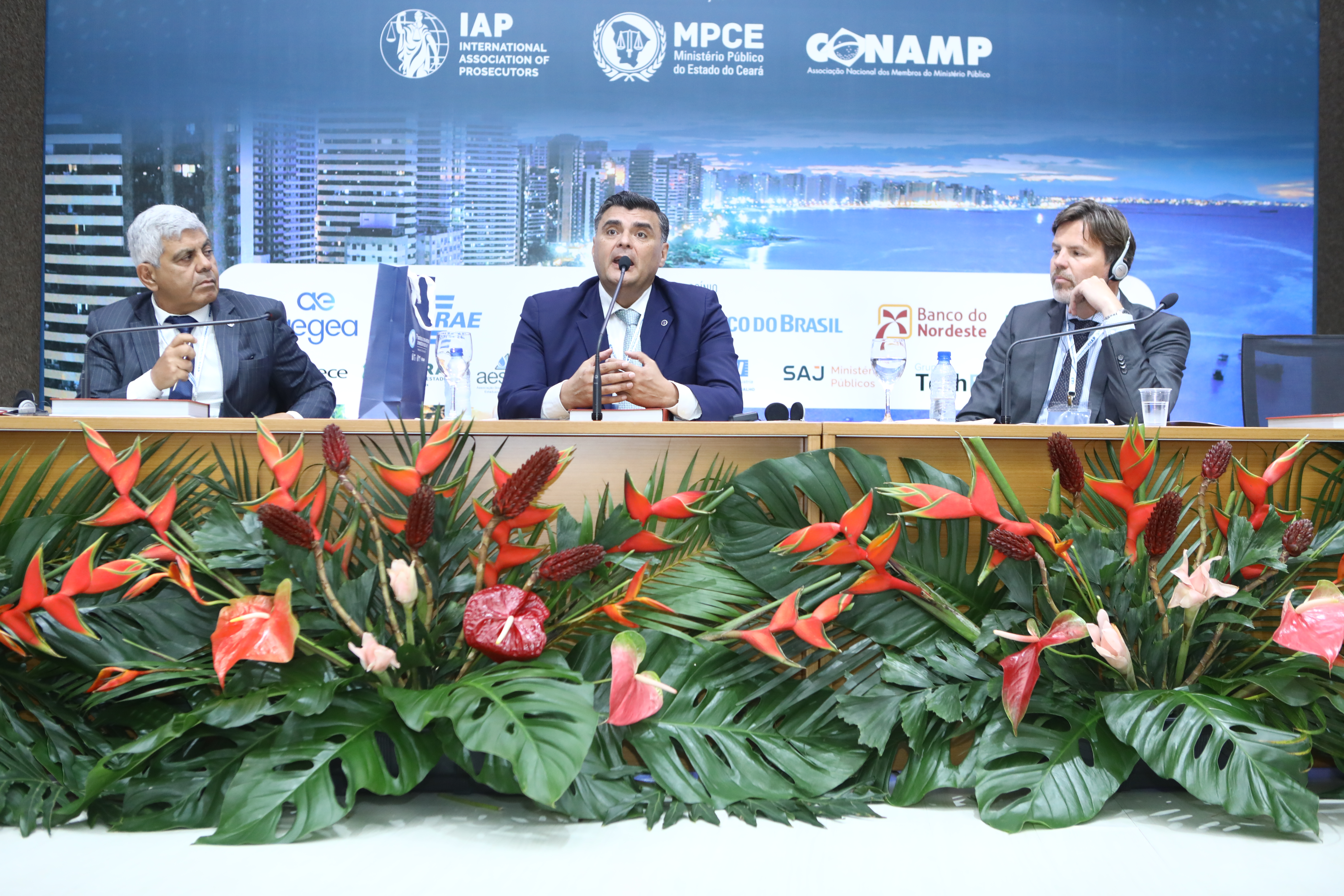 Combate ao tráfico de drogas, armas e pessoas é tema da 3ª Sessão Plenária na 7ª Conferência Regional da IAP na América Latina
