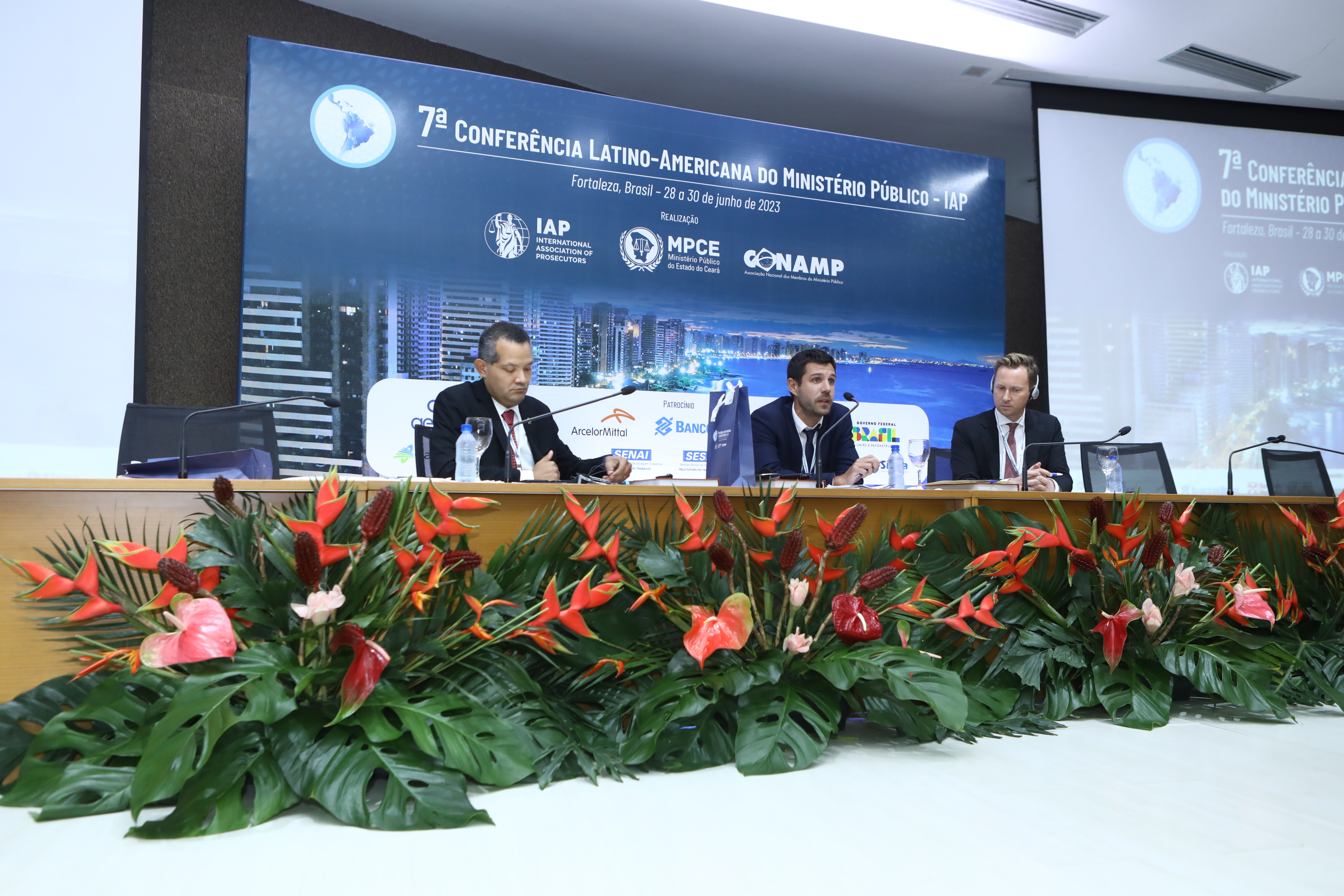 Combate à corrupção e à lavagem de dinheiro são discutidos na 4ª Sessão Plenária da 7ª Conferência Regional da IAP na América Latina