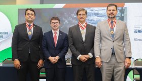 Amperj homenageia autoridades do MP no Congresso Estadual do MPRJ Pré-COP 30