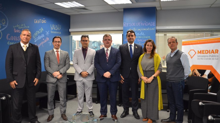 Integração institucional: Fernando Alves e Tarcísio Bonfim no MPRS