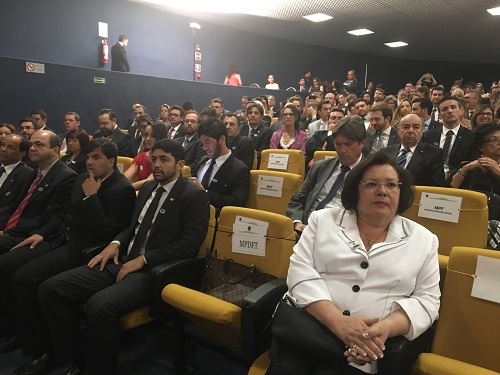 Procuradores da República são empossados em Brasília