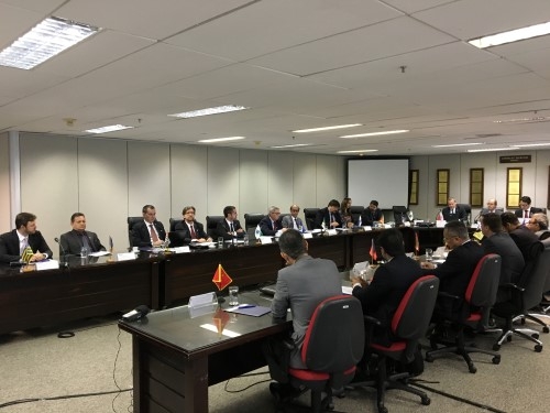 Conselho deliberativo da CONAMP realiza reunião em Brasília