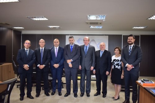 Ministro Benjamin Zymler recebe representantes do MP e da Magistratura