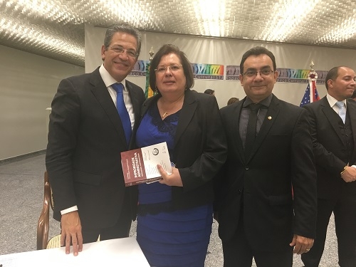 CONAMP participa de lançamento de livro sobre improbidade administrativa