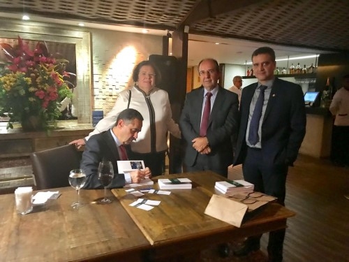 CONAMP participa de lançamento de livro do ministro do STF Luís Barroso