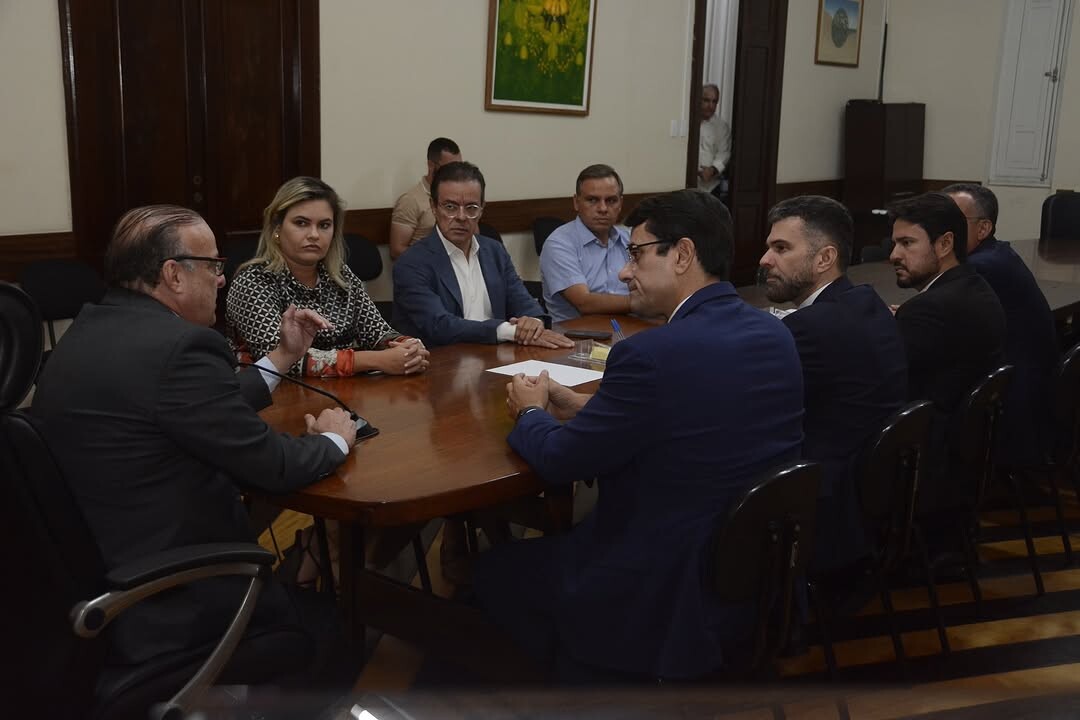O presidente da AMPERN Dr. Clayton Barreto participou nesta quinta feira 6 de uma visita institucional ao prefeito de Natal Paulinho Freire. Ele estava acompanhado do presidente da CONAMP Dr. Tarcísio Bonfim do 1