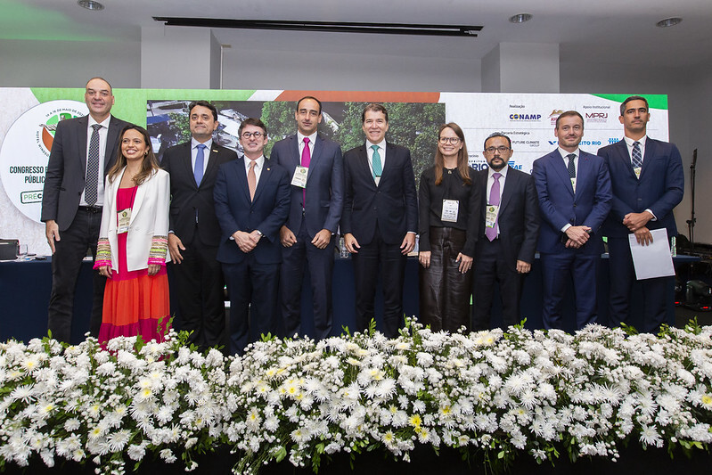 54521915078 ca81e5c168 c1