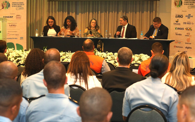 54523672640 096dec89fb c1