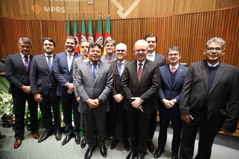 54572155440 974b30a95b c